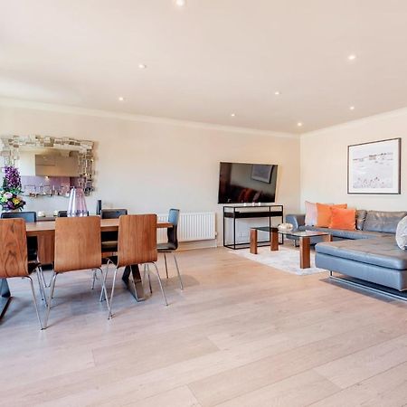 Stunning 3-Bedroom In The Heart Of London With Parking-Hosted By Sweetstay Extérieur photo