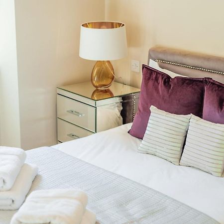 Stunning 3-Bedroom In The Heart Of London With Parking-Hosted By Sweetstay Extérieur photo