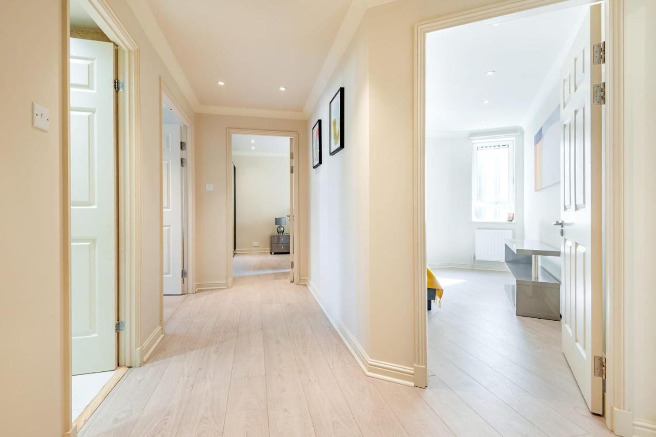 Stunning 3-Bedroom In The Heart Of London With Parking-Hosted By Sweetstay Extérieur photo