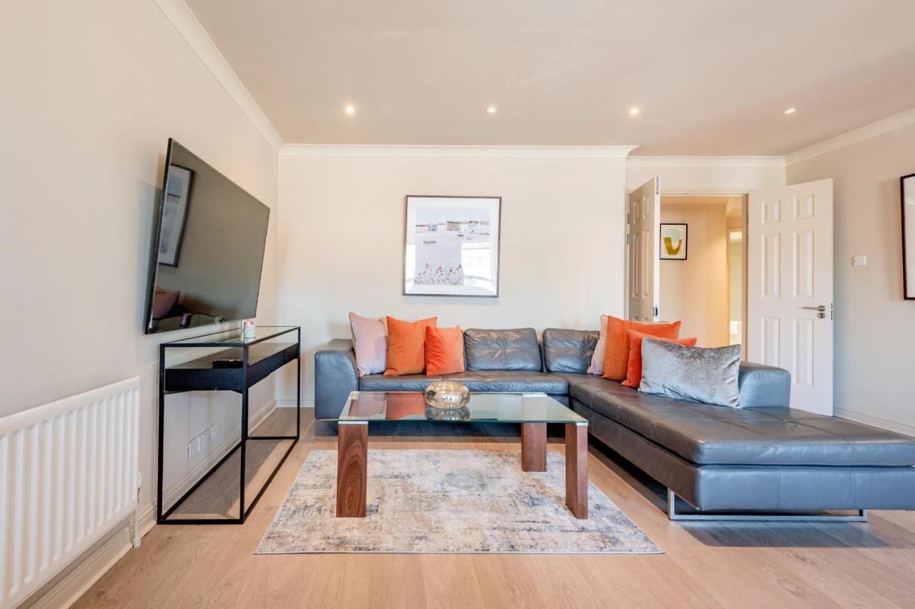 Stunning 3-Bedroom In The Heart Of London With Parking-Hosted By Sweetstay Extérieur photo