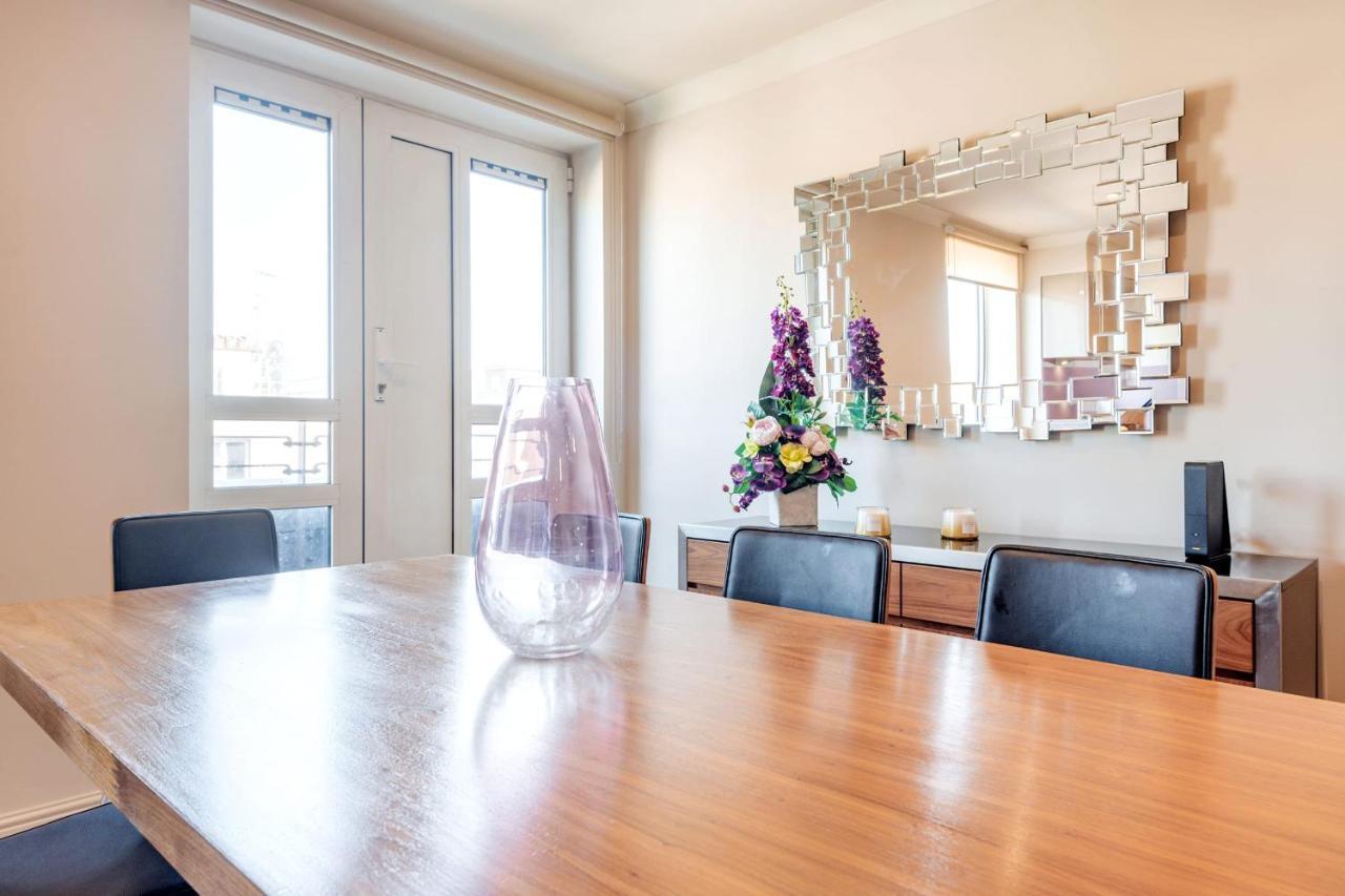 Stunning 3-Bedroom In The Heart Of London With Parking-Hosted By Sweetstay Extérieur photo