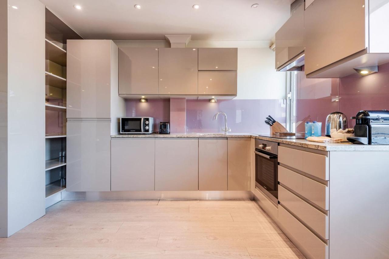 Stunning 3-Bedroom In The Heart Of London With Parking-Hosted By Sweetstay Extérieur photo